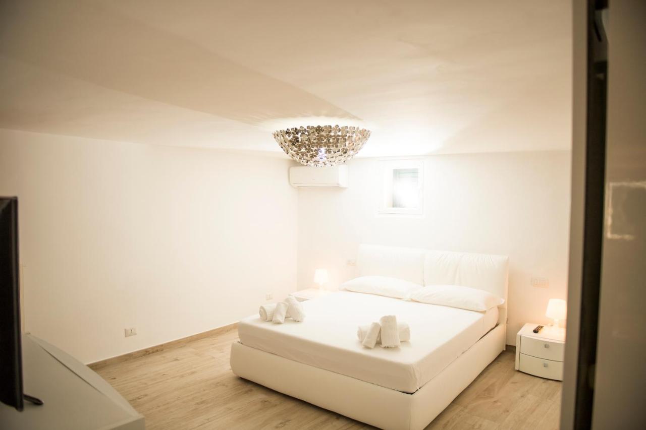 Palazzo Absolem Luxury Apartment Monopoli Bagian luar foto
